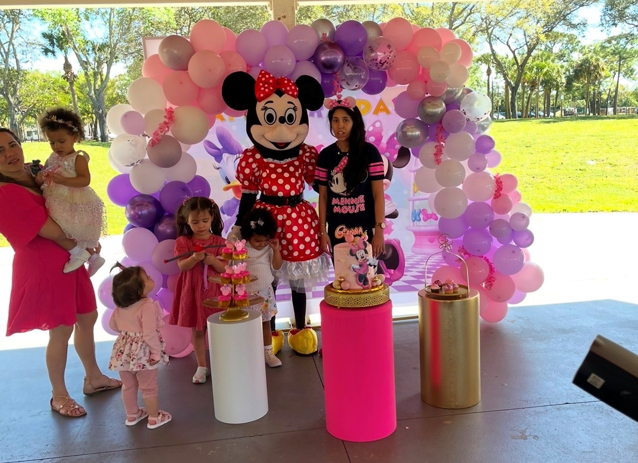 Our Characters come with an assistant for musical games with prizes, umplified equipment and pictures